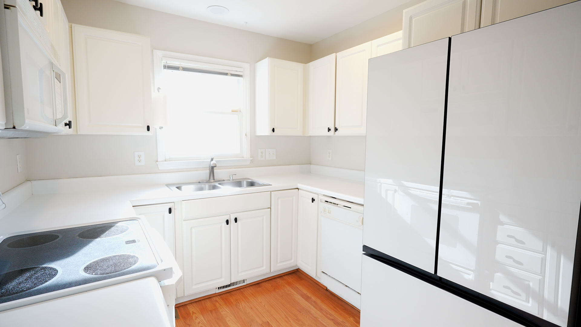 Kitchen - 305B McGregor